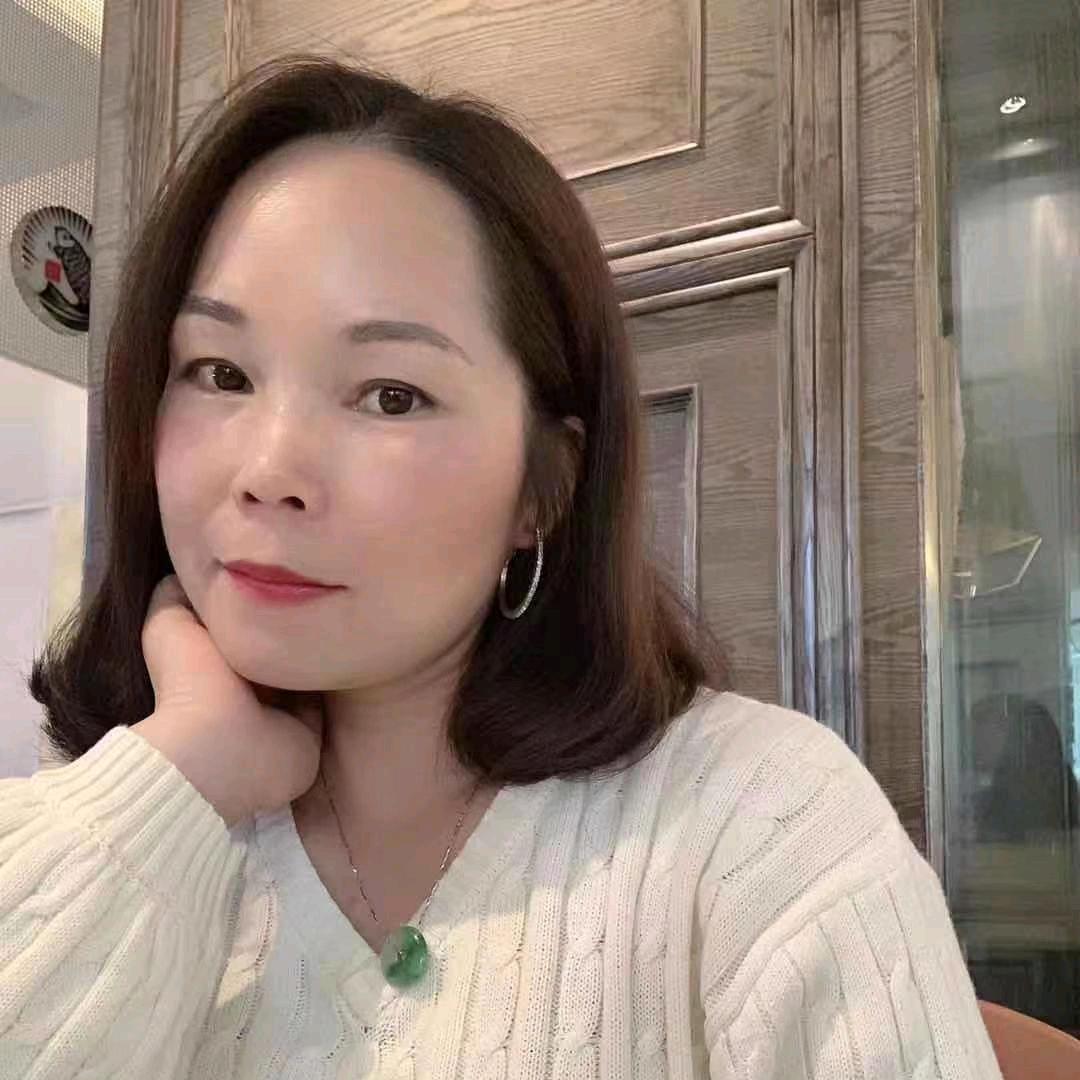 吖吖   石榴花🌹