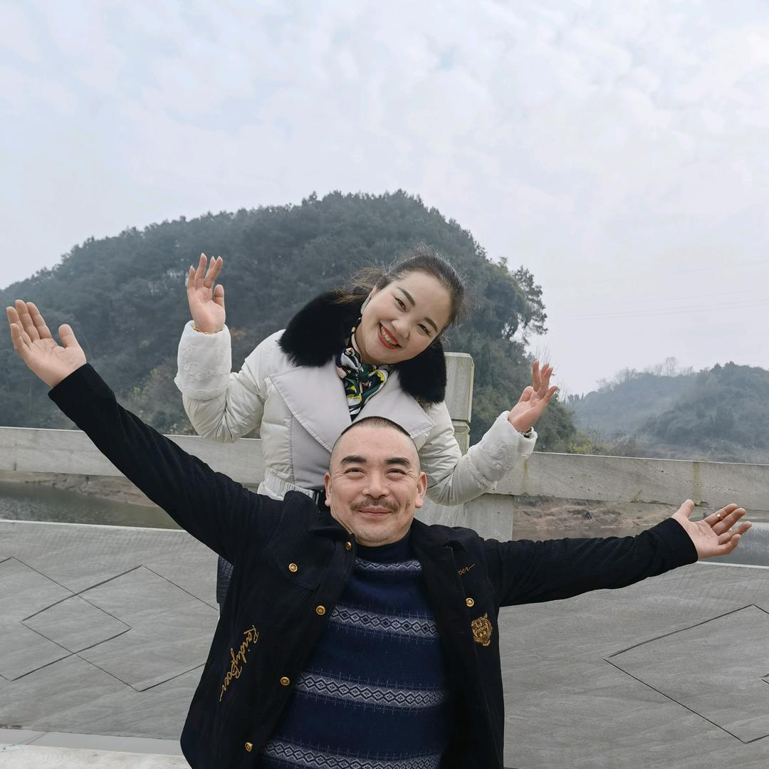 大竹特色长江手撕鸭