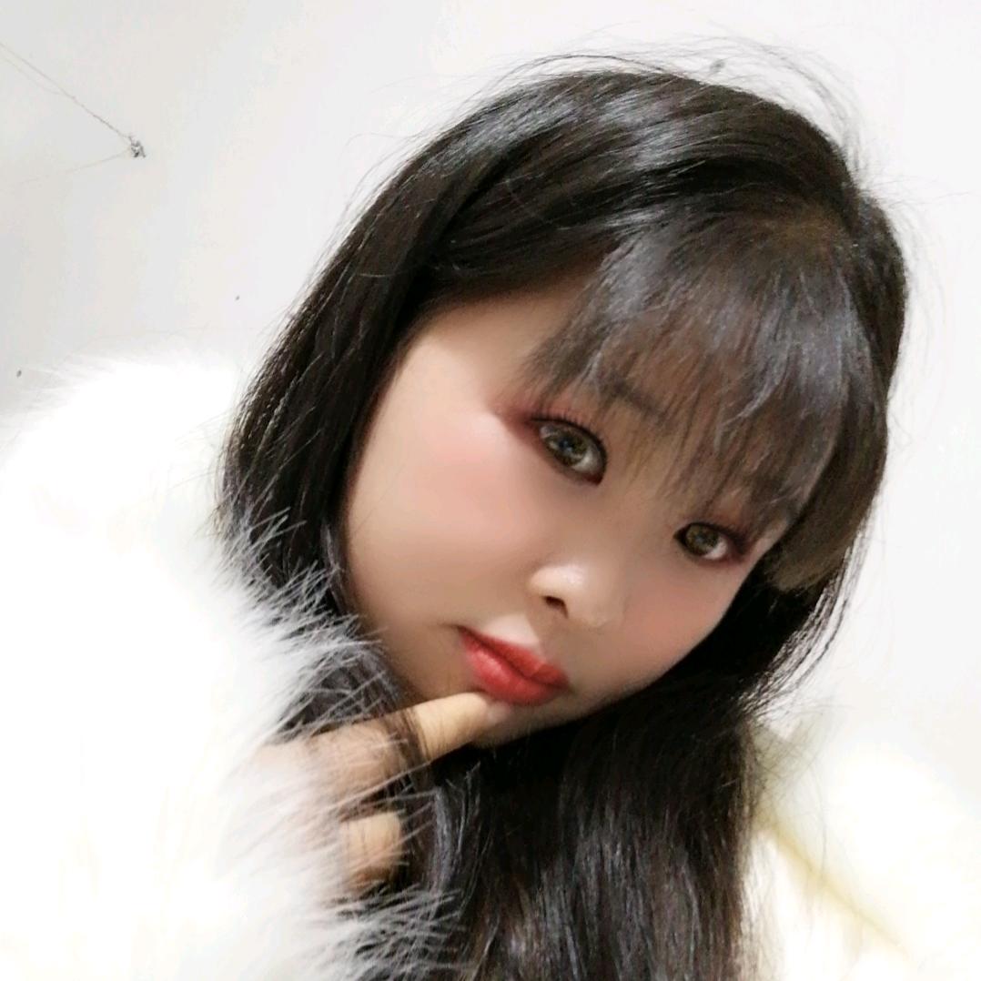 工地爱臭美小姑娘