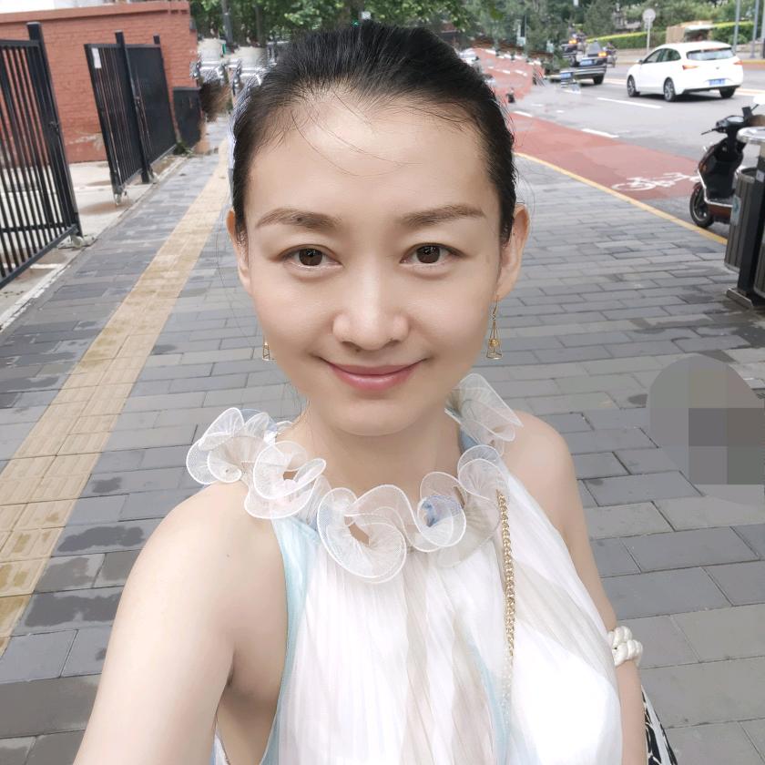 王菲-微软Surface