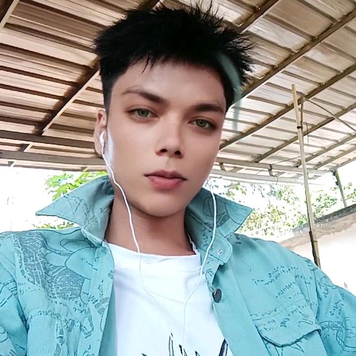 小黑哥