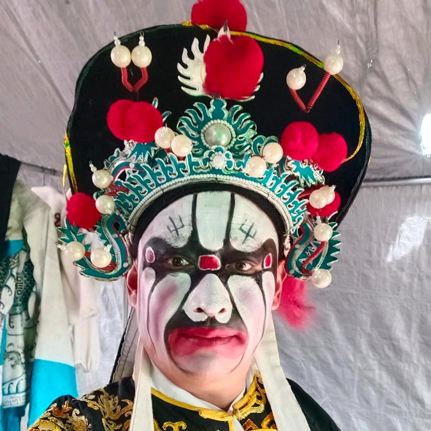 哪里需要收玉米？请联系我。