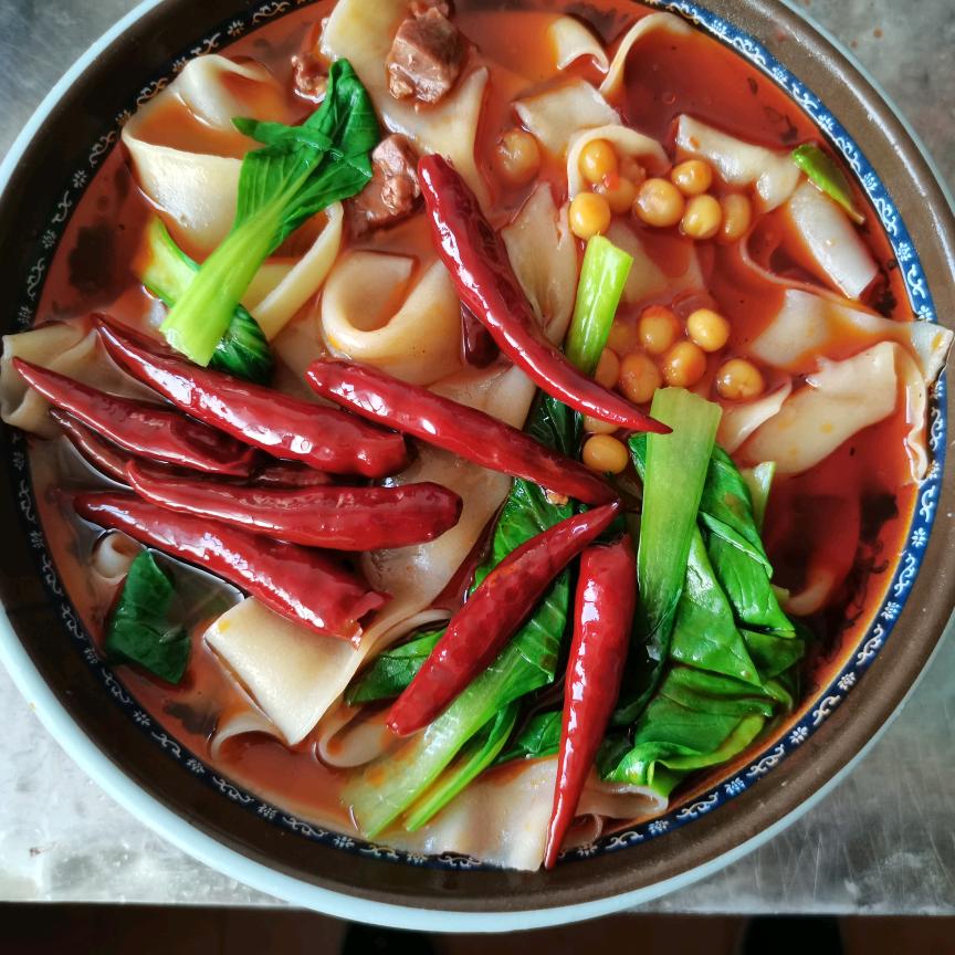 日照板面小哥  专业牛肉板面教学