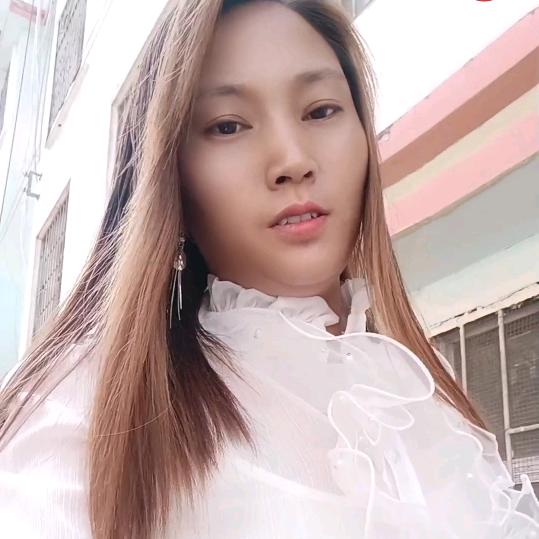 挽风踩着云.