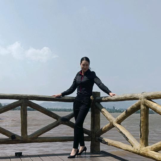 👑️范小妹👑️