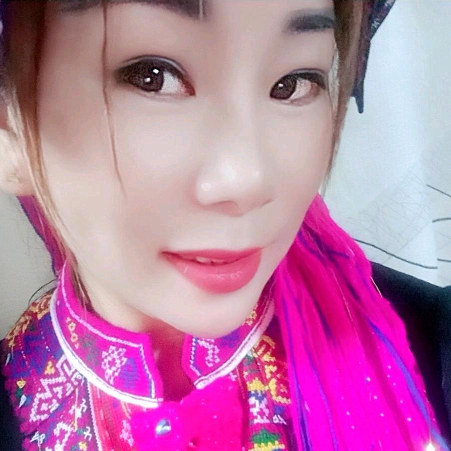 爱笑的女孩