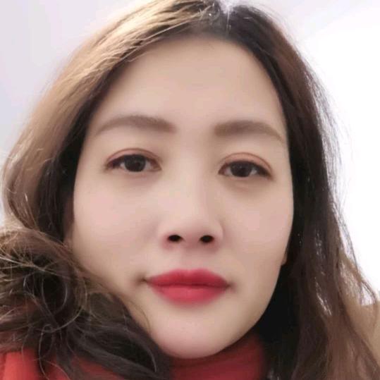 梦杰服饰专业定制高中档服装