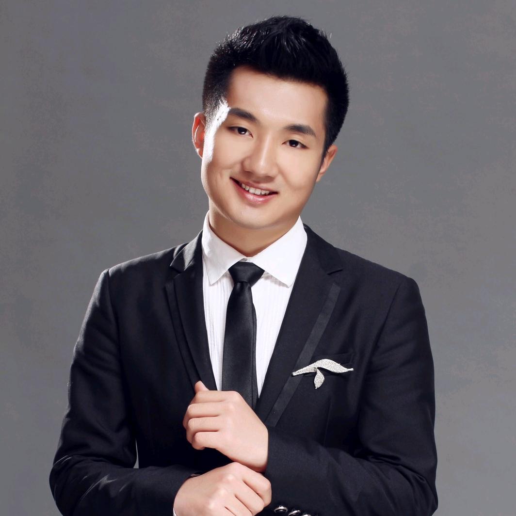 主持人亮哥@抖音