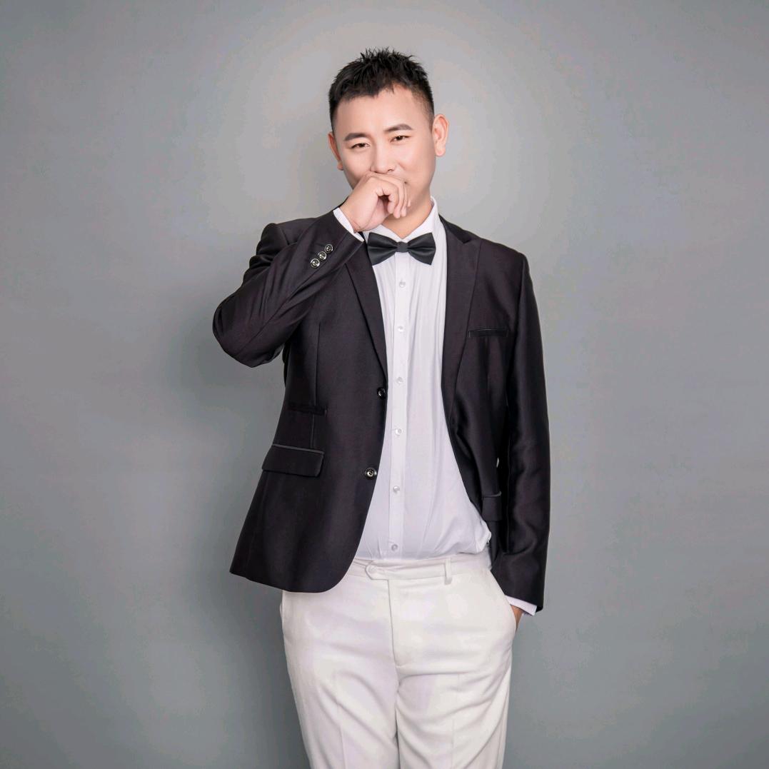 曾小包总