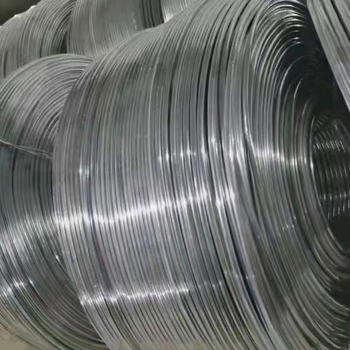 李彦
