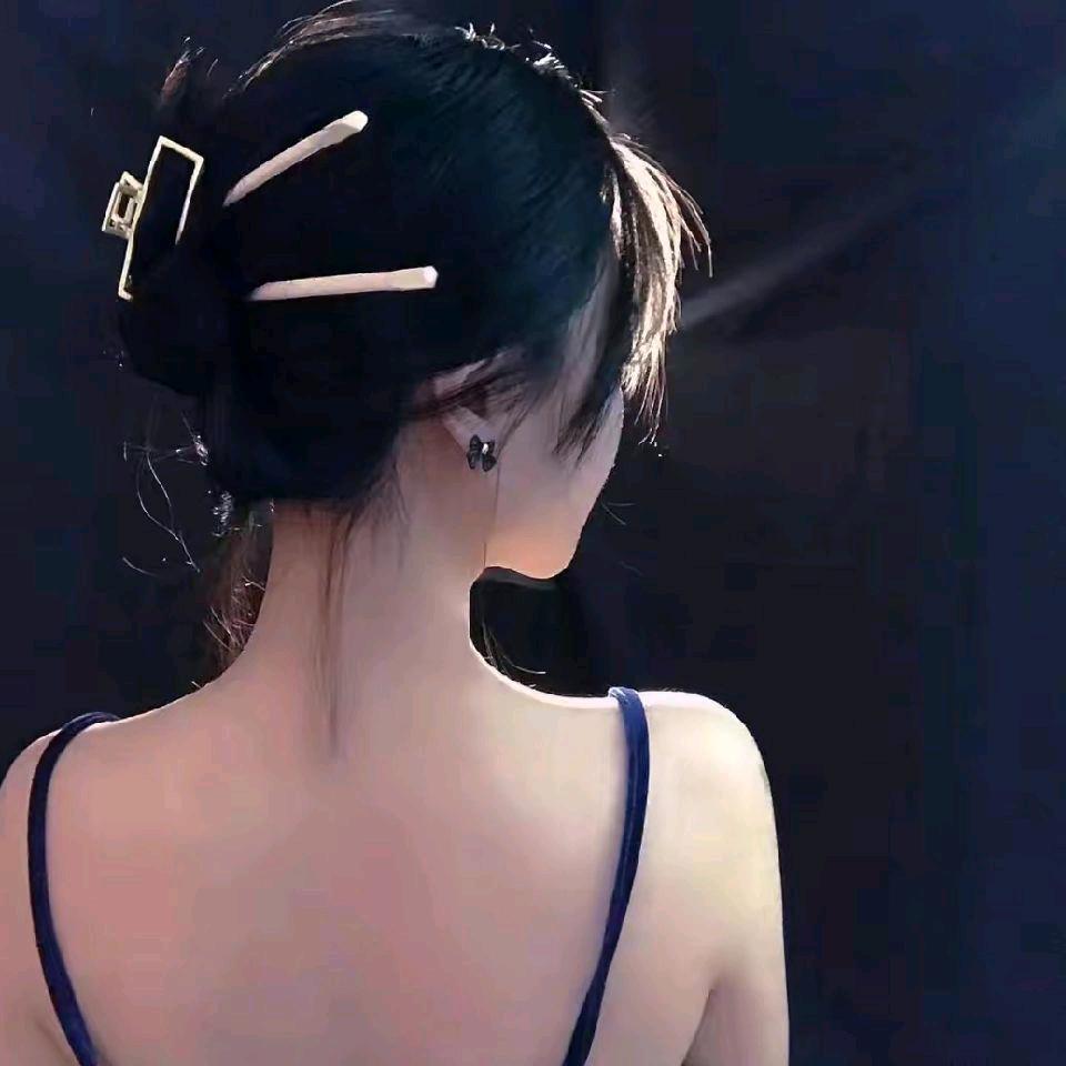 丘小姐