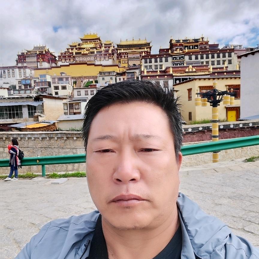 来自人世间一盏明灯