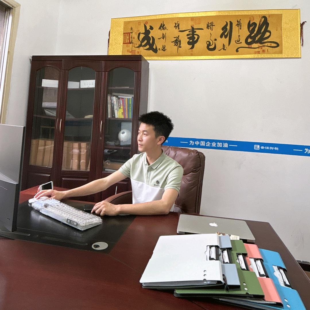 黔西云徕财税 杨佳威