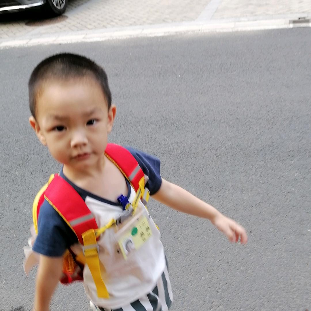伟伟