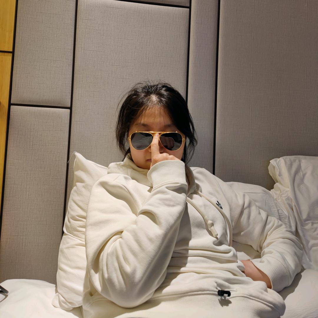 ⚡️如严肃的小王⚡️