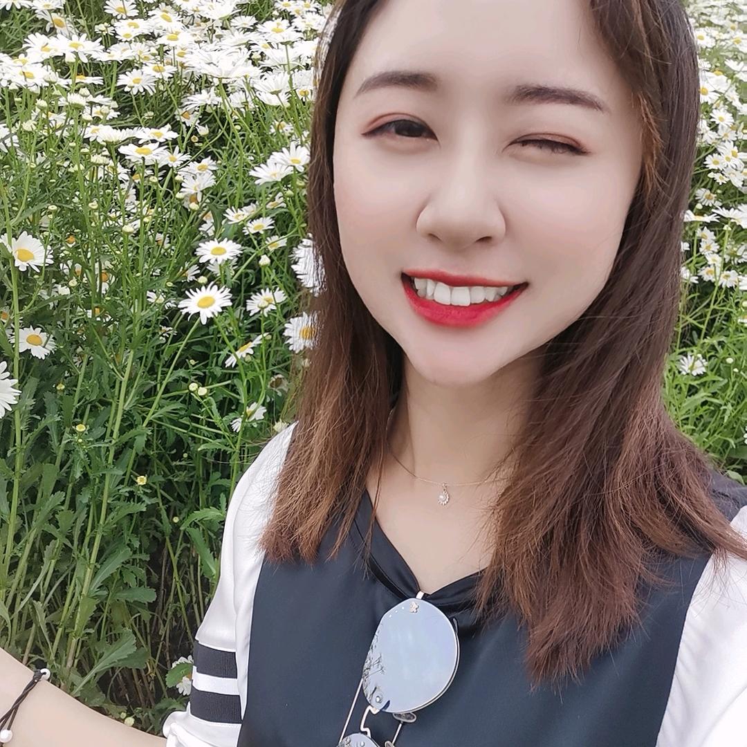 卞笑笑Smile😊