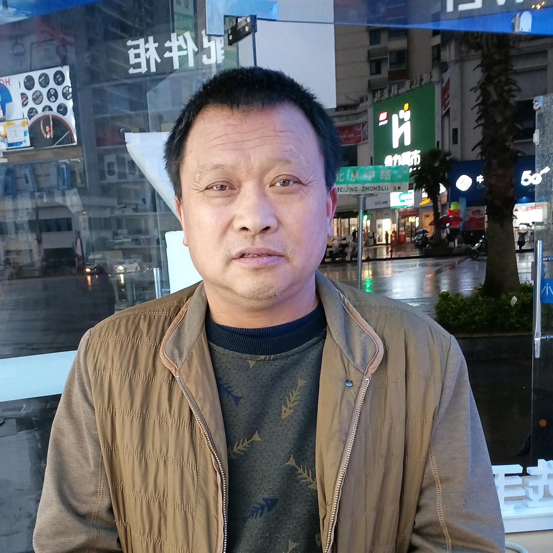 时代上层回家吃饭对面希望电器