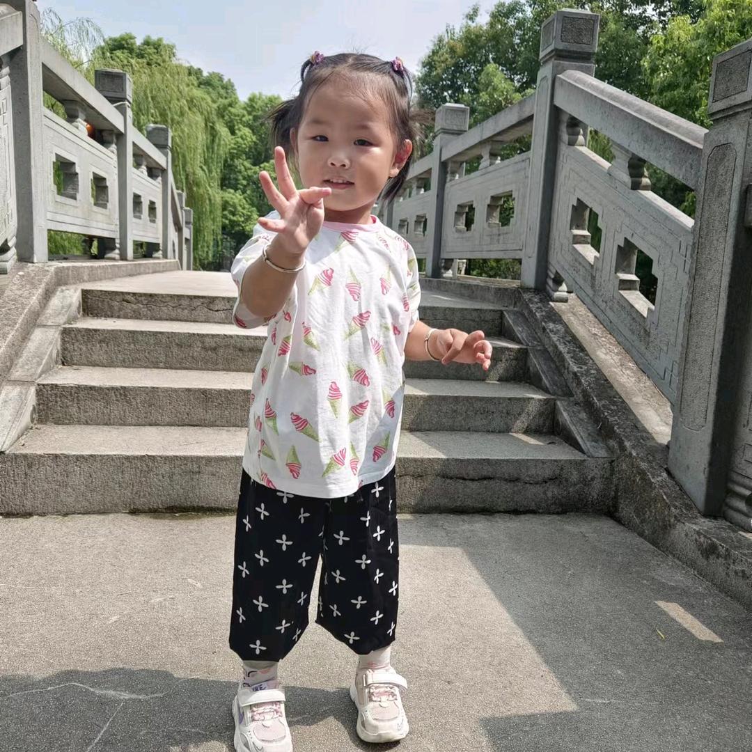小燕子❤️❤️