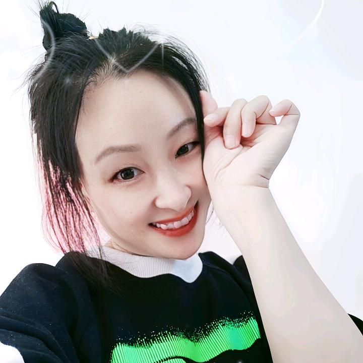 宝嘛嘛（柳园燕姐鼓舞团）