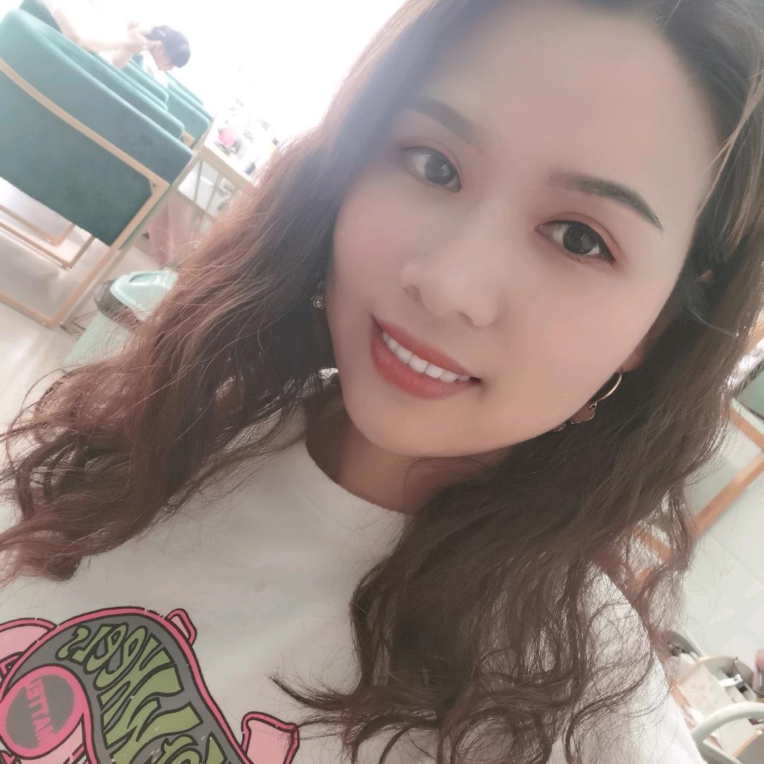 萱萱美甲美睫  下午五点半