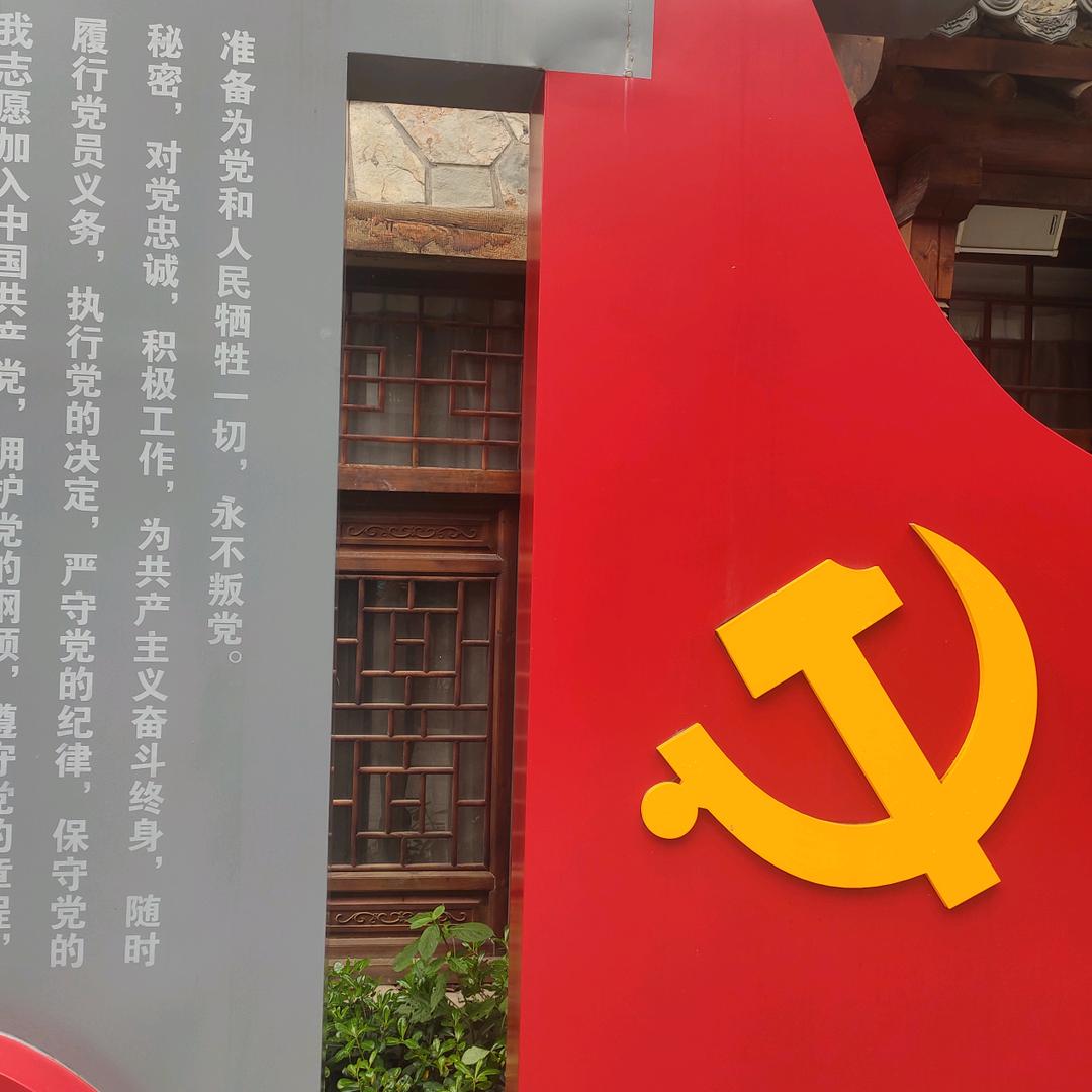 向上是人生的主题进步是人生的含义让一步海