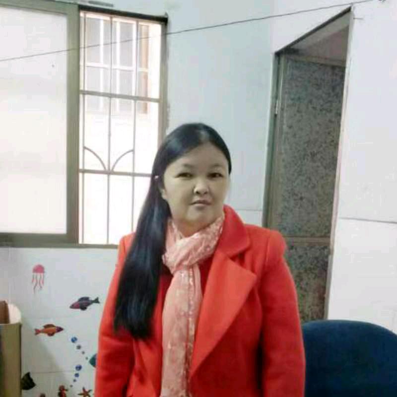 万小姐