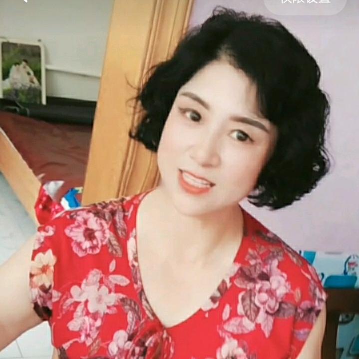 刘月英