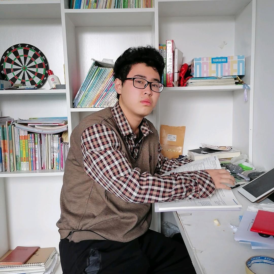 杨英