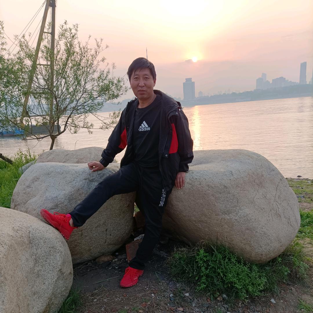 七零后有故事的刘哥