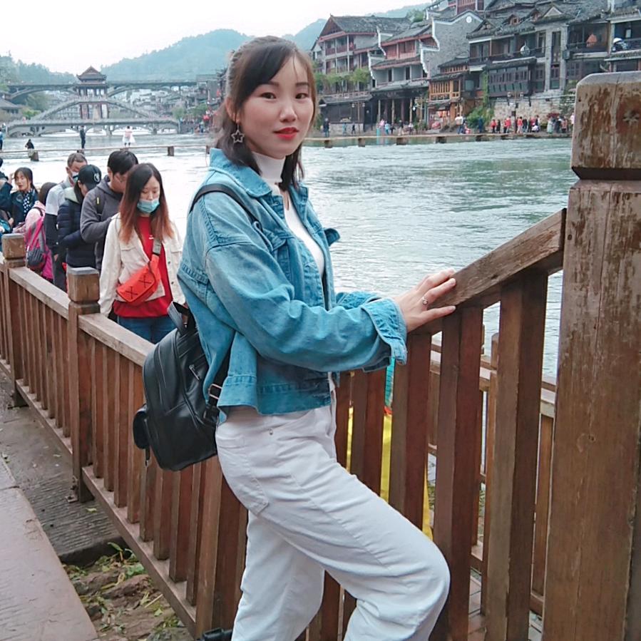 @新泽舞团～（辉辉）水玲珑k歌演艺传媒