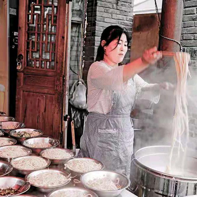 月英干扣面胖姐