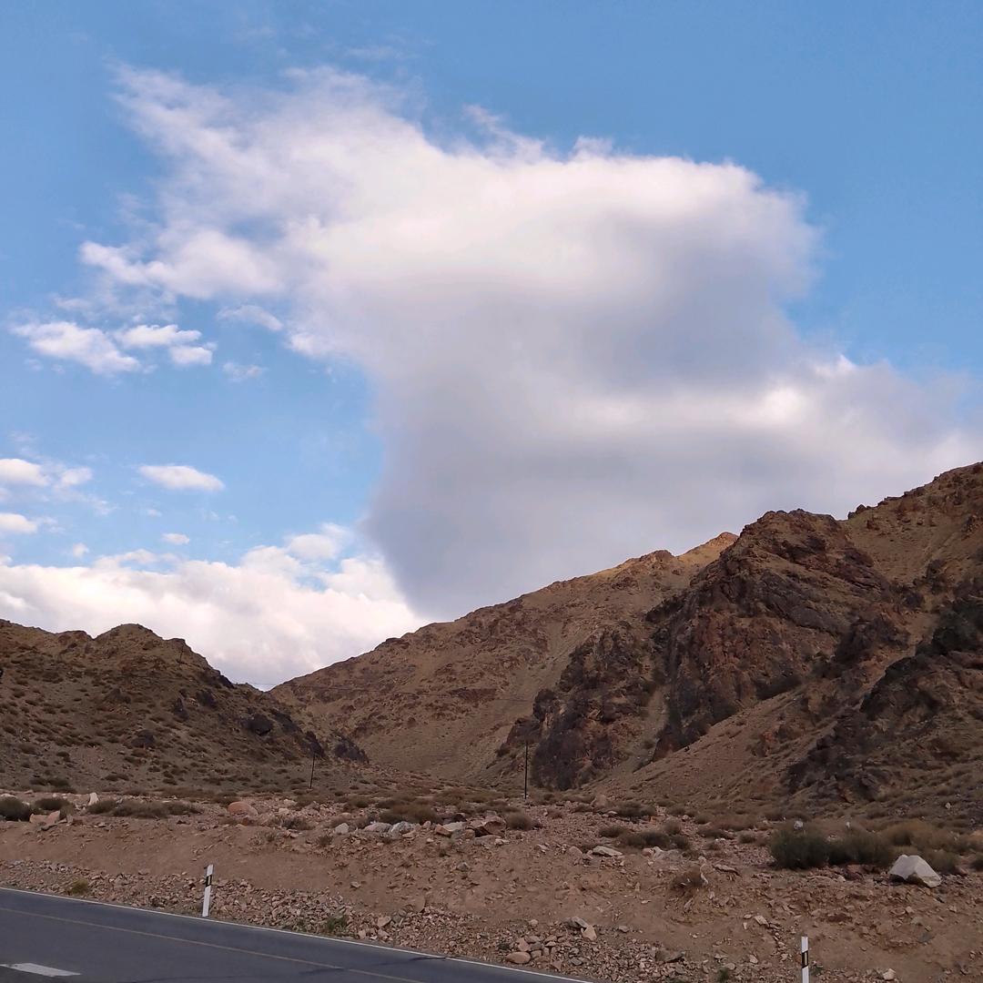 蓝天白云一片好