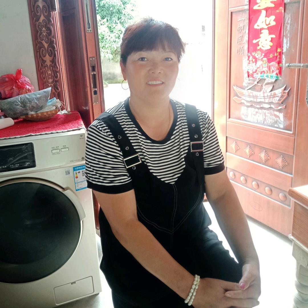 小裴总头像