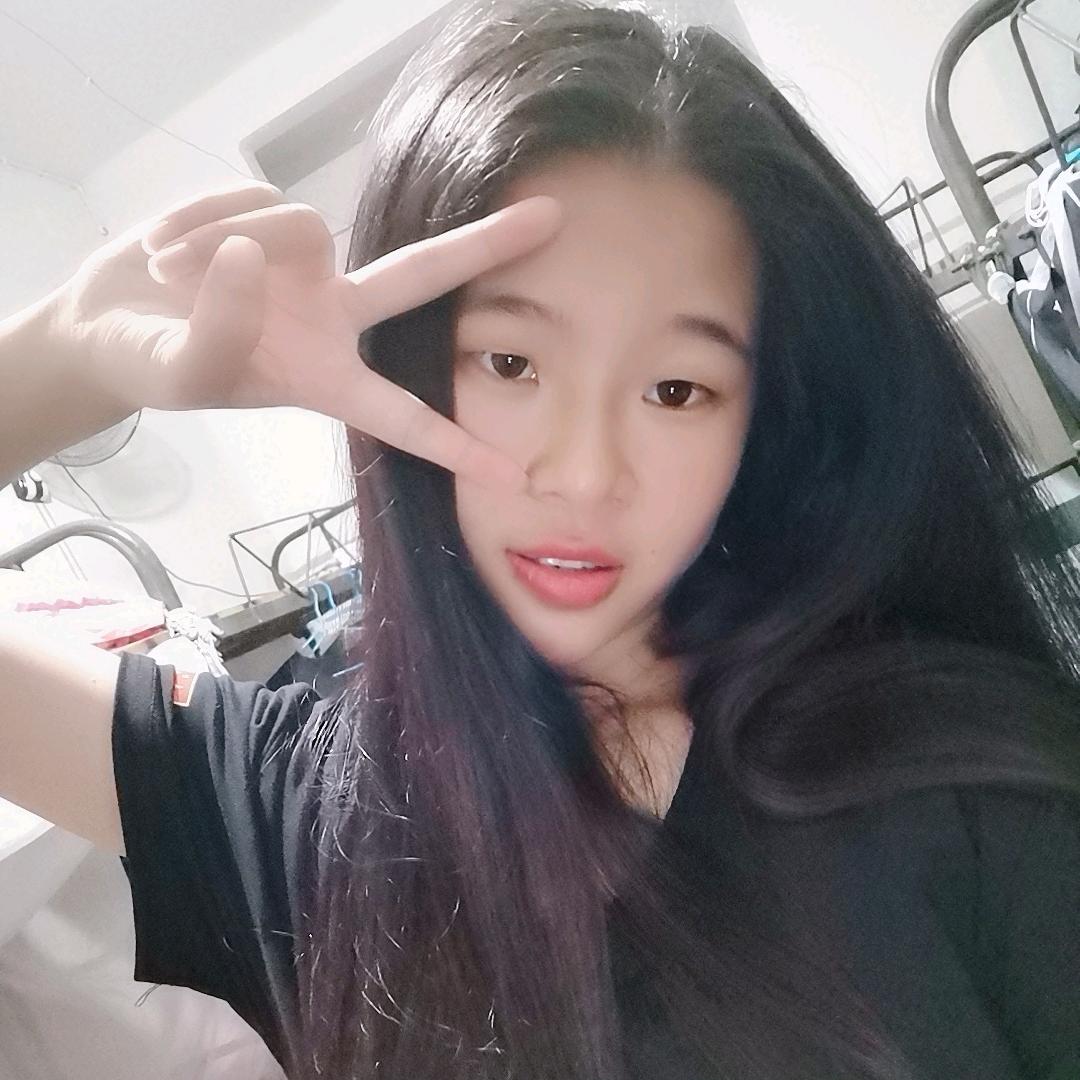 张柠玖