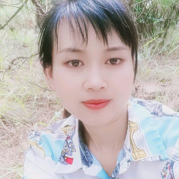 银璐幸福，主营，干锅涮猪肉，酸菜猪脚