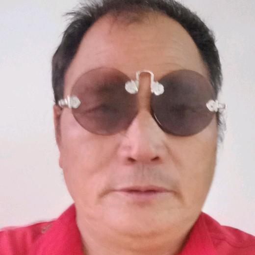 董康利