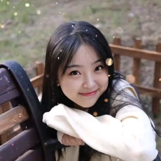 小莫莫