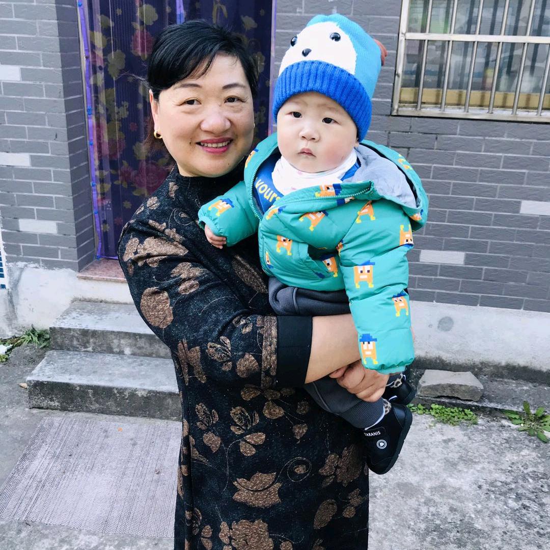 陈女士