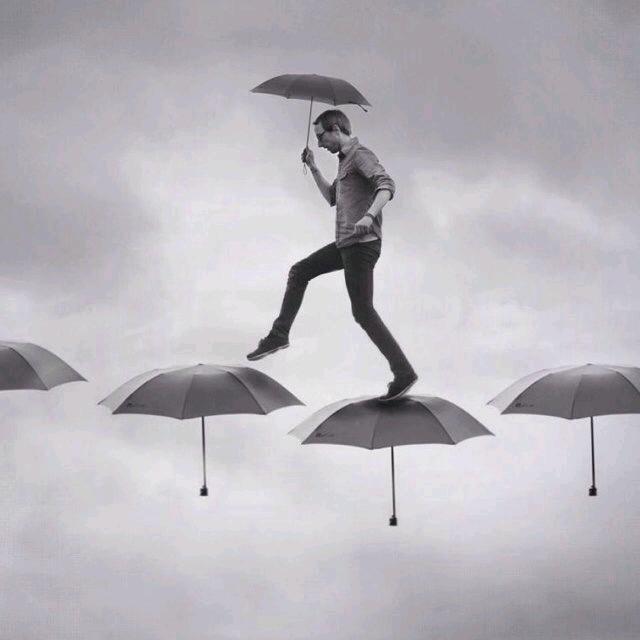 、 低调
