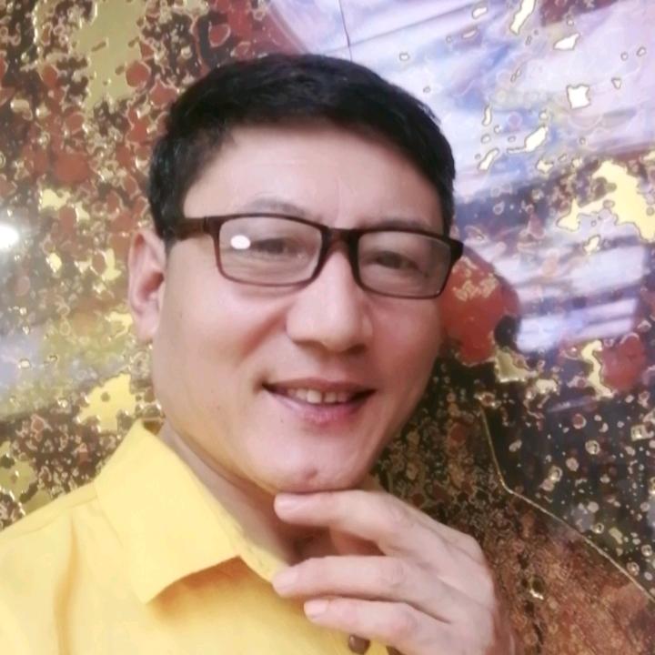 格力，英武俊男。