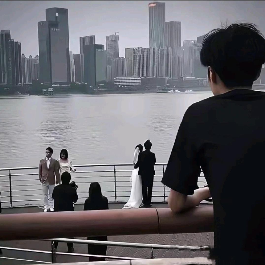 临沂百脑汇三金–(手机回收)