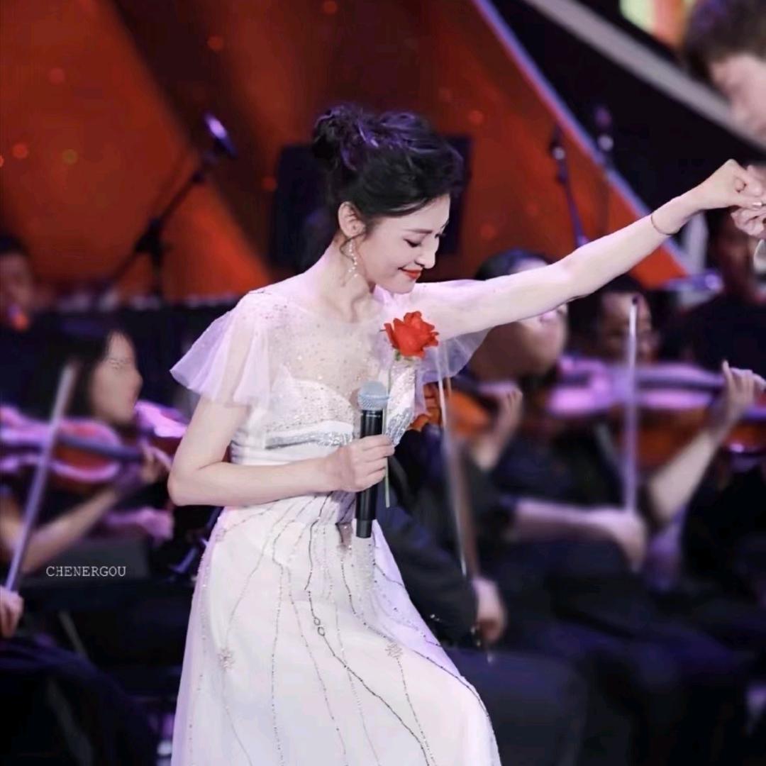 周甜甜的德桔饺🍑