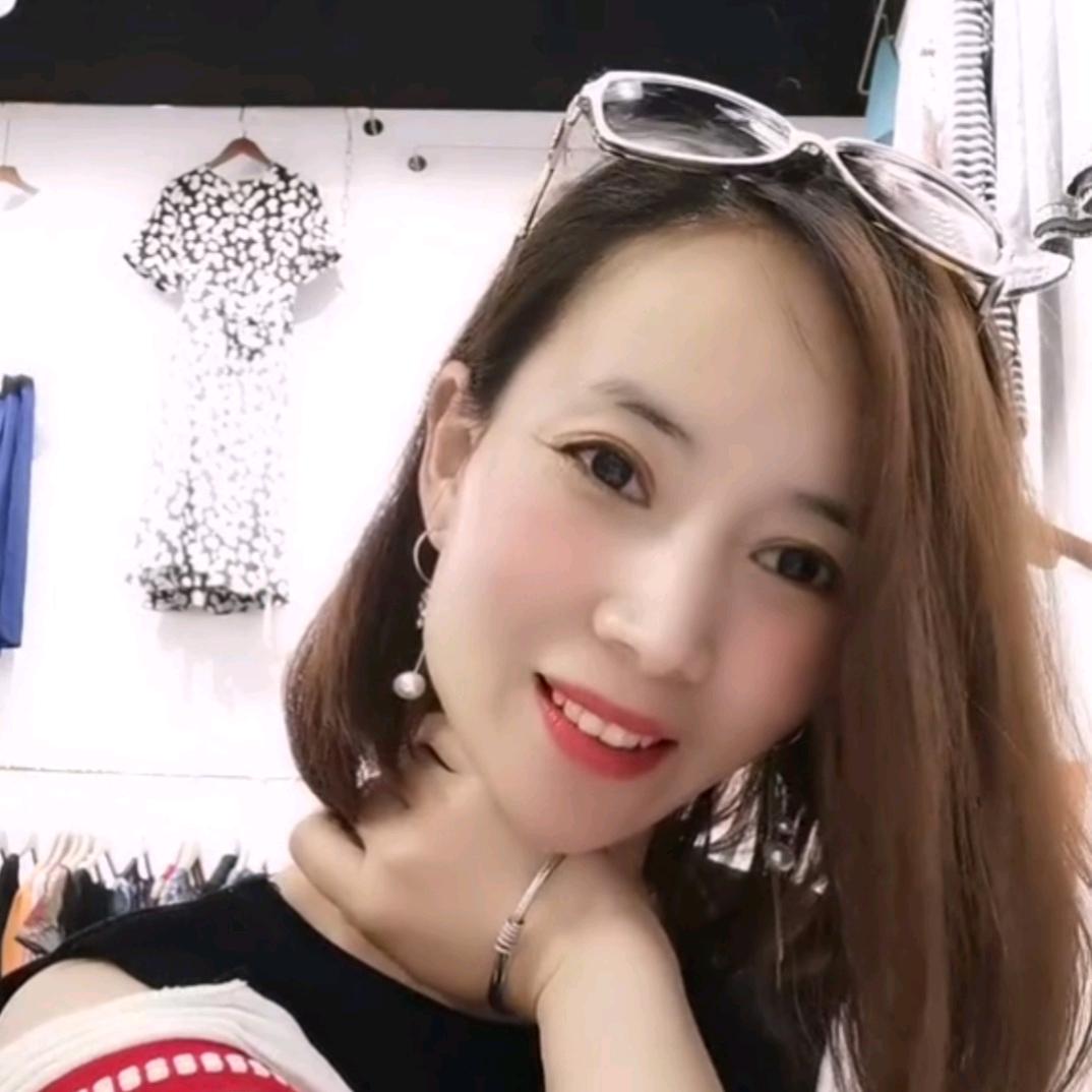 琳依坊服装2