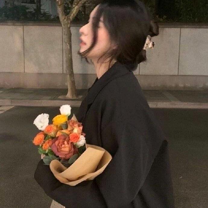 劉。