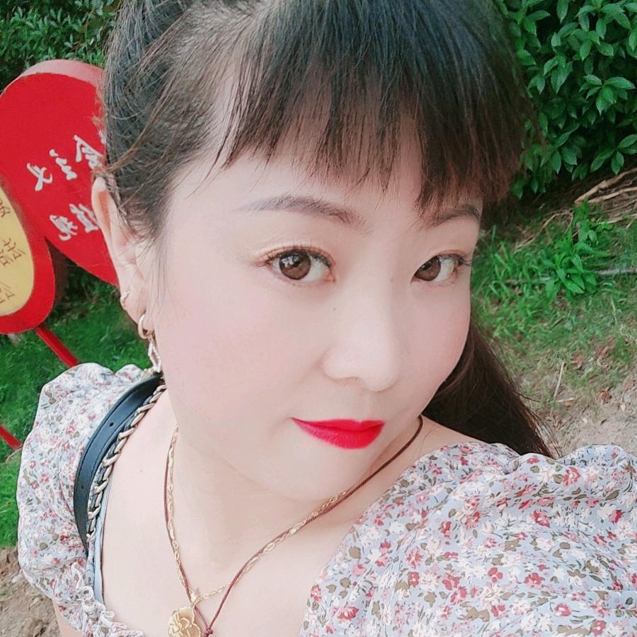 爱跳舞的胖丫