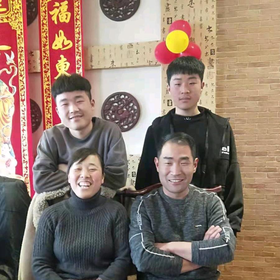 李戴张冠