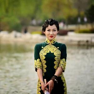 咏匠阁阁主盘扣姐