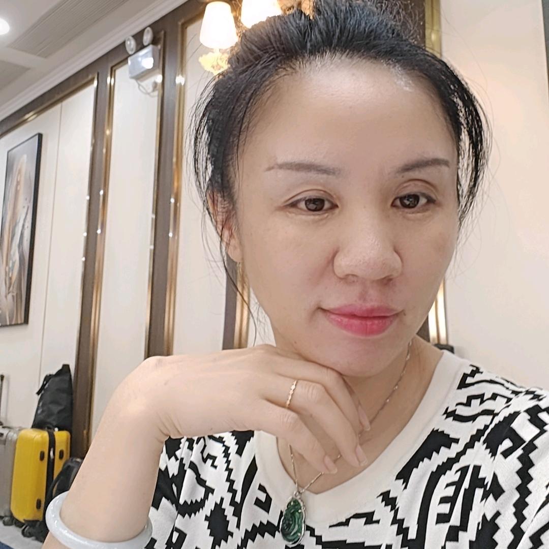 玺玉服饰官方号