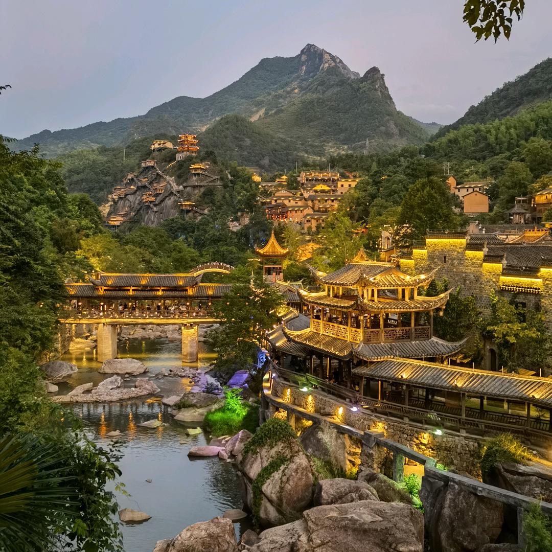 鑫丰鼎租赁.王策