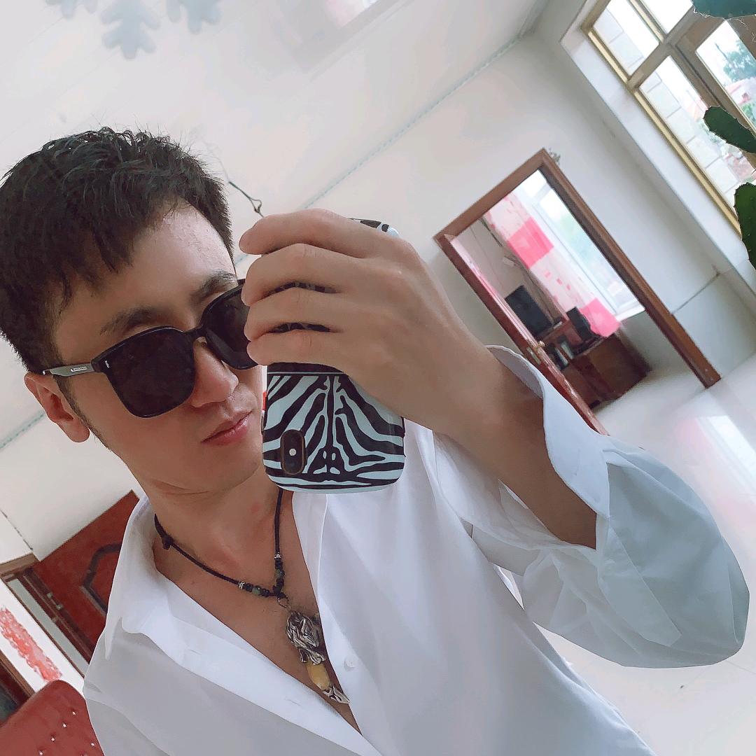 花魅男